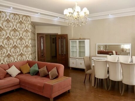 Elan №6468840 - Bakı, Elmlər Akademiyası m., 3 otaqlı, 150 m², 3/18 mərtəbə