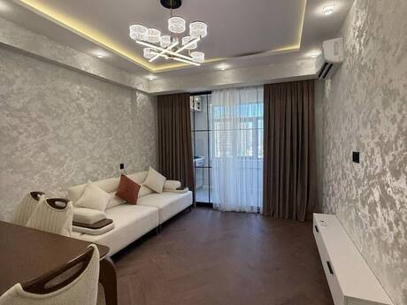 3 otaq · 80 m² · 8/15 mərtəbə, Neftçilər
