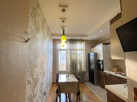 Kirayə 3 otaqlı mənzil, 135 m², Nizami: 998 ₼/ay 5