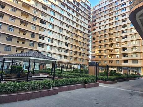 3 otaqlı mənzil, 132 m², 7 Points: 460 000 ₼ 2