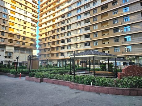 3 otaqlı mənzil, 132 m², 7 Points: 460 000 ₼ 3