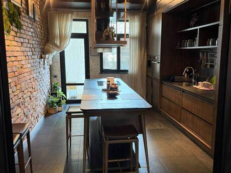 Kirayə 4 otaqlı mənzil, 198 m², Nizami: 4 500 ₼/ay 3