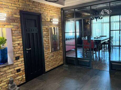 Kirayə 4 otaqlı mənzil, 198 m², Nizami: 4 500 ₼/ay 5