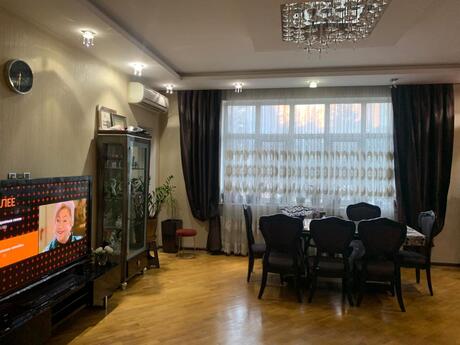 Объявление №6468955 - Баку, Насиминский  р., 3-комн., 160 м², 3/16 этаж