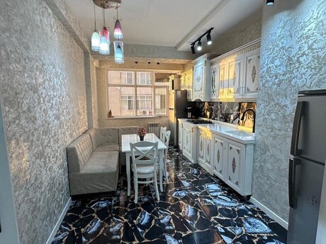 4 otaqlı mənzil, 150 m², Yeni Yasamal: 280 000 ₼ 2
