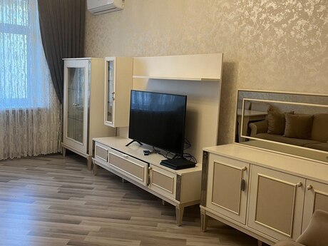 2 otaqlı mənzil, 60 m², Bakıxanov: 168 000 ₼ 2