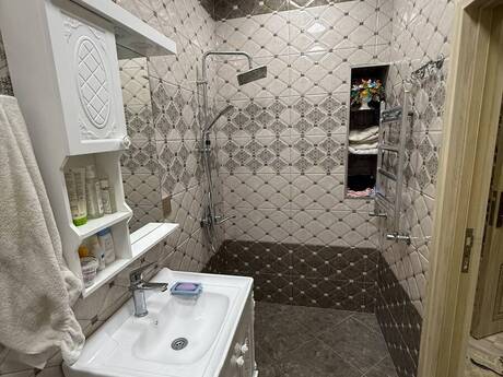 Kirayə 2 otaqlı mənzil, 60 m², Həzi Aslanov: 600 ₼/ay 2