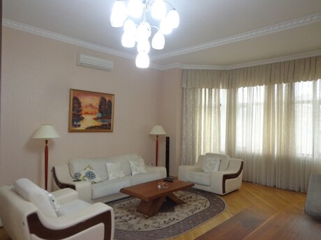 Elan №6469033 - Bakı, Sahil m., 3 otaqlı, 150 m², 6/16 mərtəbə