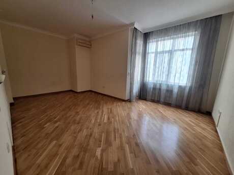 Kirayə 4 otaqlı mənzil, 200 m², 28 May: 1 500 ₼/ay 2