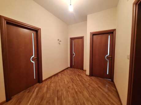 Kirayə 4 otaqlı mənzil, 200 m², 28 May: 1 500 ₼/ay 5