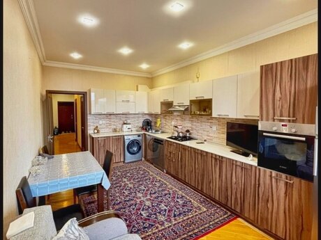 4-комнатная квартира, 152 м², Nizami: 540 000 ₼ 5