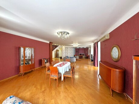 Kirayə 4 otaqlı mənzil, 300 m², İçəri Şəhər: 1 700 ₼/ay 3