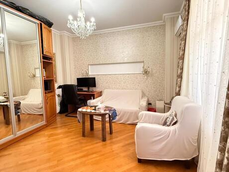 4-комнатная квартира, 180 м², Sahil: 560 000 ₼ 4