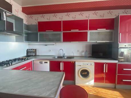 3-room apartment for rent, 170 m², 8 Noyabr: 1 000 ₼/mo 5
