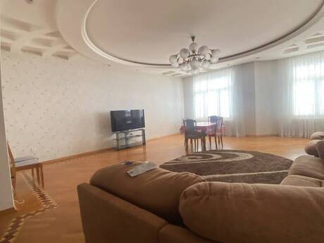 Elan №6469231 - Bakı, 8 Noyabr m., 3 otaqlı, 170 m², 14/17 mərtəbə