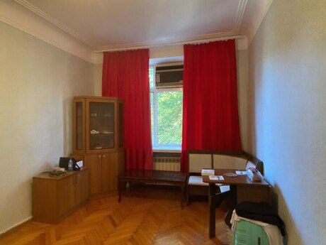 Elan №6469224 - Bakı, Nizami m., 1 otaqlı, 35 m², 2/5 mərtəbə
