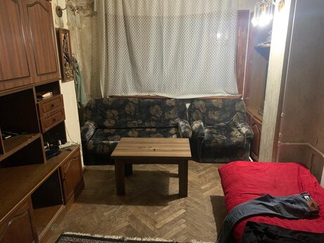 2 Qara Qarayev