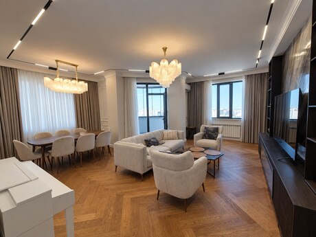 4 otaqlı mənzil, 165 m², Elmlər Akademiyası: 478 000 ₼ 2