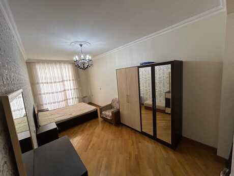 3 otaqlı mənzil, 156 m², 28 May: 450 000 ₼ 5