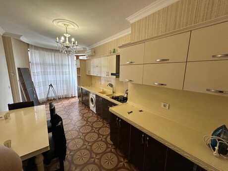 3 otaqlı mənzil, 156 m², 28 May: 450 000 ₼ 3