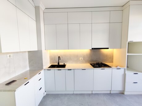 2-room apartment for rent, 75 m², Neftçilər: 800 ₼/mo 2