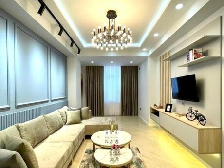 2-room apartment for rent, 80 m², 28 May: 1 100 ₼/mo 4