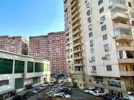 Объявление №6469417 - Баку, м. Иншаатчылар, 1-комн., 38 м², 2/9 этаж