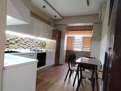 Elan №6469484 - Bakı, Şah İsmayıl Xətai m., 3 otaqlı, 129 m², 2/13 mərtəbə