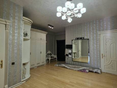 4-room apartment, 211 m², 28 May: 680 000 ₼ 3