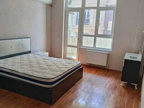 2-room apartment for rent, 100 m², Badamdar: 800 ₼/mo 3
