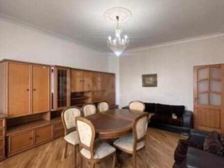Kirayə 3 otaqlı mənzil, 100 m², İnşaatçılar: 900 ₼/ay 3