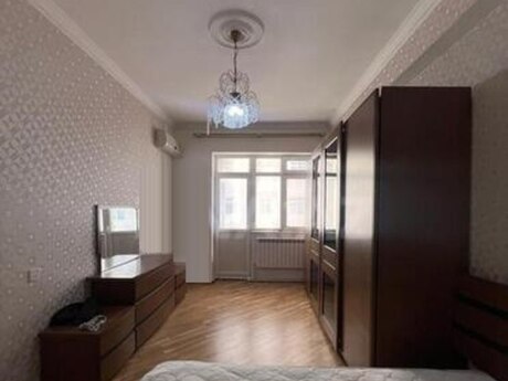 Kirayə 3 otaqlı mənzil, 100 m², İnşaatçılar: 900 ₼/ay 5