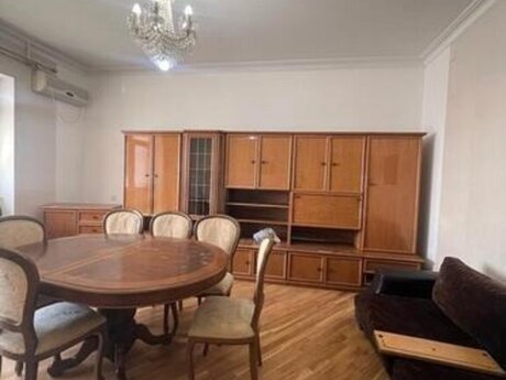 Kirayə 3 otaqlı mənzil, 100 m², İnşaatçılar: 900 ₼/ay 4