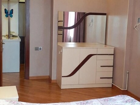 Kirayə 2 otaqlı mənzil, 78 m², Elmlər Akademiyası: 1 200 ₼/ay 3