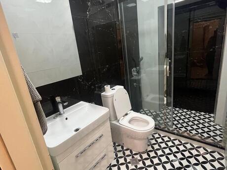 Kirayə 4 otaqlı mənzil, 145 m², Bakıxanov: 1 300 ₼/ay 3