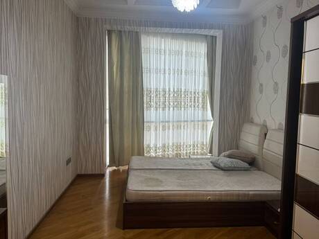 Kirayə 3 otaqlı mənzil, 130 m², 8 Noyabr: 1 299 ₼/ay 5