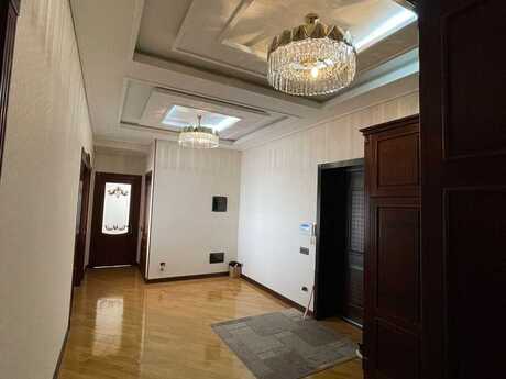 İlin Dörd Fəsli kompleksində 3 otaqlı yeni tikili mənzil satılır, 165 m², 460 000 AZN, şəkil 2 / 12