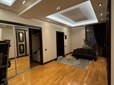 4-room apartment, 212 m², Elmlər Akademiyası: 720 000 ₼ 2