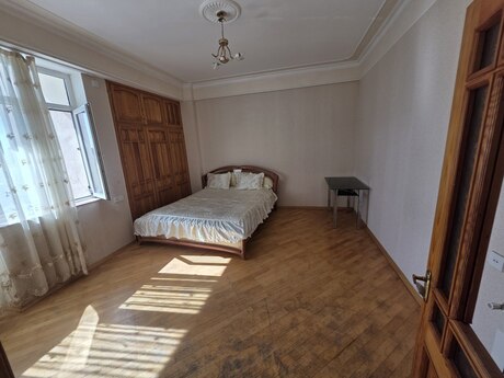 3 otaqlı mənzil, 120 m², Həzi Aslanov: 220 000 ₼ 2