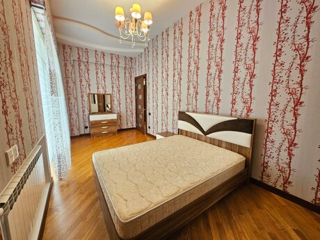 Kirayə 3 otaqlı mənzil, 110 m², 28 May: 1 550 ₼/ay 4
