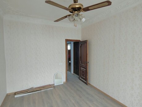 Yeni Yasamalda 2 otaqlı köhnə tikili mənzil satılır, 65 m², 165 000 AZN, şəkil 4 / 12