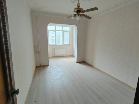 Yeni Yasamalda 2 otaqlı köhnə tikili mənzil satılır, 65 m², 165 000 AZN, şəkil 2 / 12