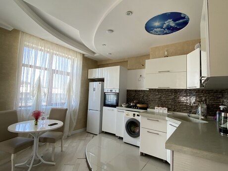 3-room apartment for rent, 81 m², Həzi Aslanov: 800 ₼/mo 5