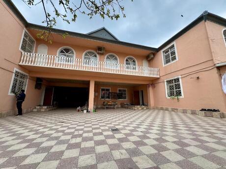 Elan №6470003 - Bakı, Xalqlar Dostluğu m., 3 otaqlı, 180 m²