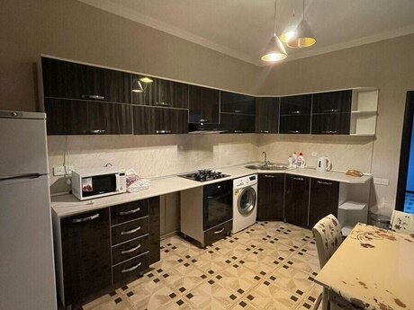 2-room apartment for rent, 90 m², Nərimanov: 900 ₼/mo 3