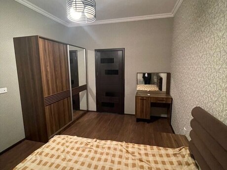 2 rooms · 90 m² · floor 4/18, Nərimanov