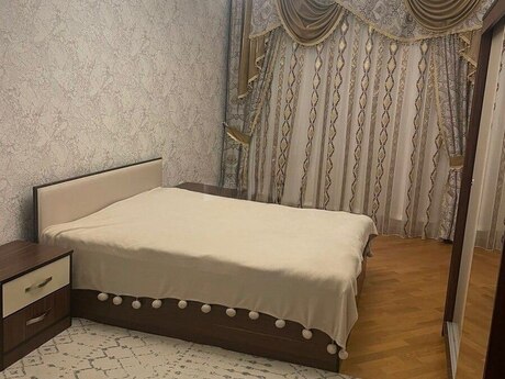 Аренда: 3-комнатная квартира, 145 м², Şah İsmayıl Xətai: 1 050 ₼/мес 3