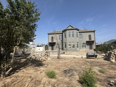 8 otaqlı həyət evi, 330 m², Zirə: 139 000 ₼ 2