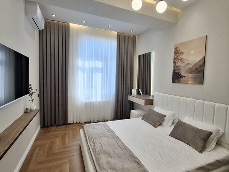 2-room apartment, 65 m², 8 Noyabr: 295 000 ₼ 5
