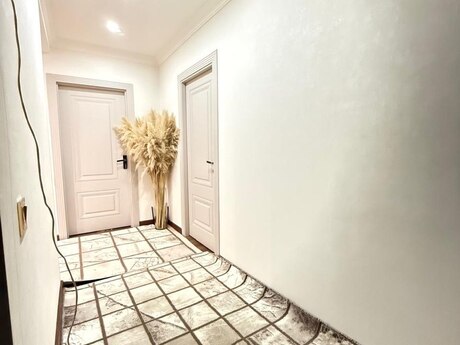 3 otaqlı mənzil, 76 m², Bakıxanov: 218 000 ₼ 2